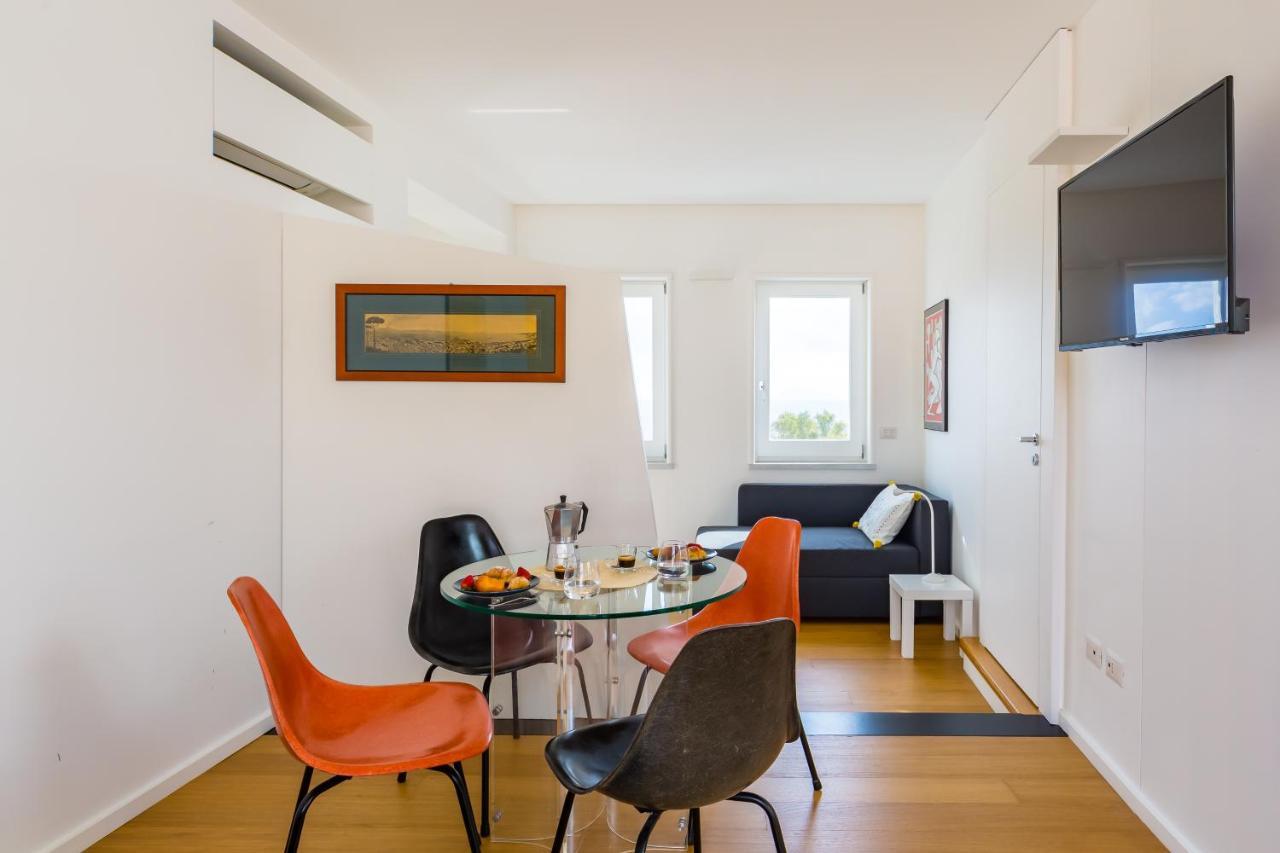 Seaview Terrace 360°& Elegant Loft Apartment เนเปิลส์ ภายนอก รูปภาพ