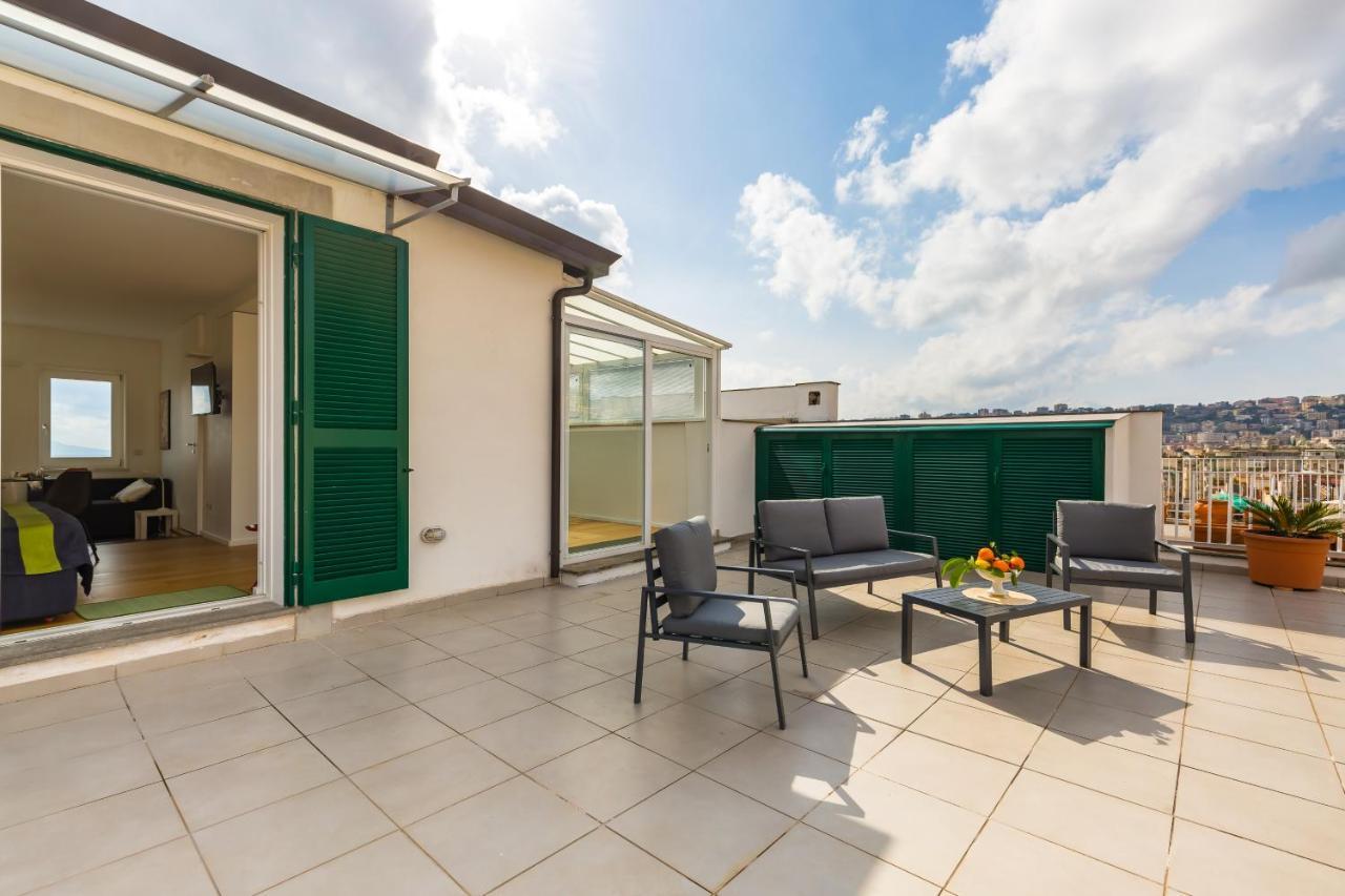 Seaview Terrace 360°& Elegant Loft Apartment เนเปิลส์ ภายนอก รูปภาพ