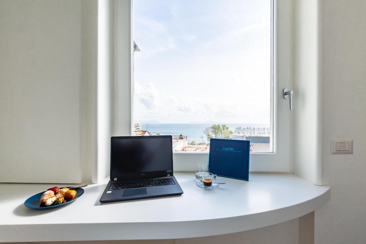 Seaview Terrace 360°& Elegant Loft Apartment เนเปิลส์ ภายนอก รูปภาพ