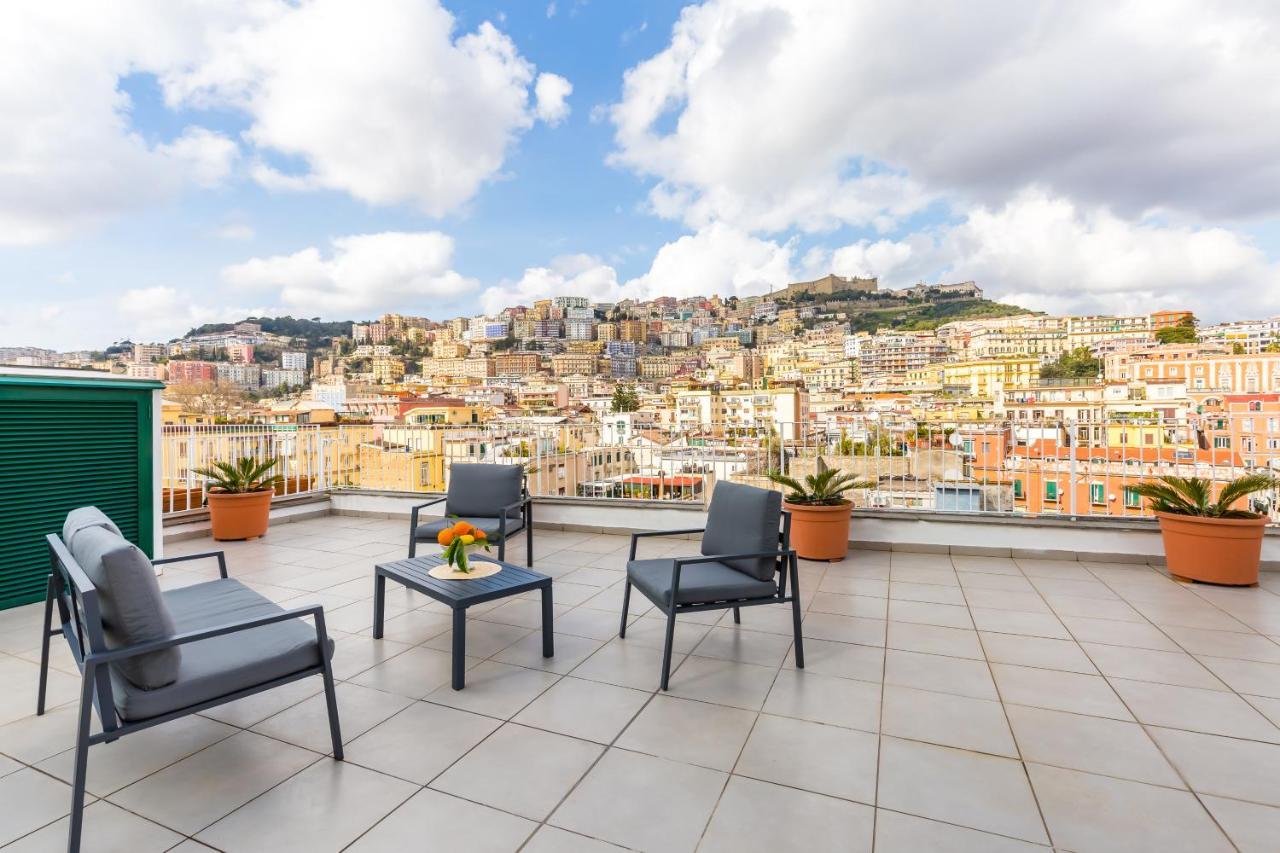 Seaview Terrace 360°& Elegant Loft Apartment เนเปิลส์ ภายนอก รูปภาพ