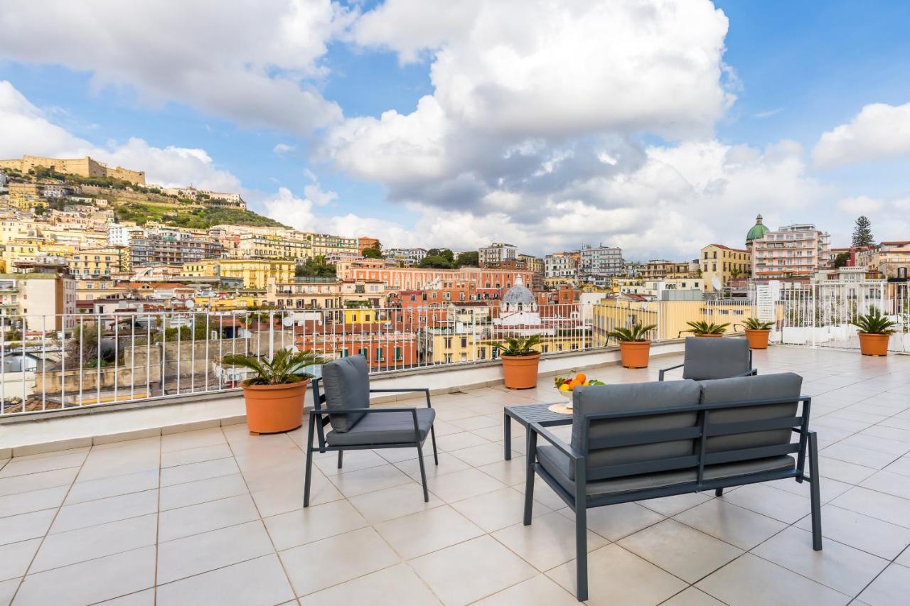 Seaview Terrace 360°& Elegant Loft Apartment เนเปิลส์ ภายนอก รูปภาพ