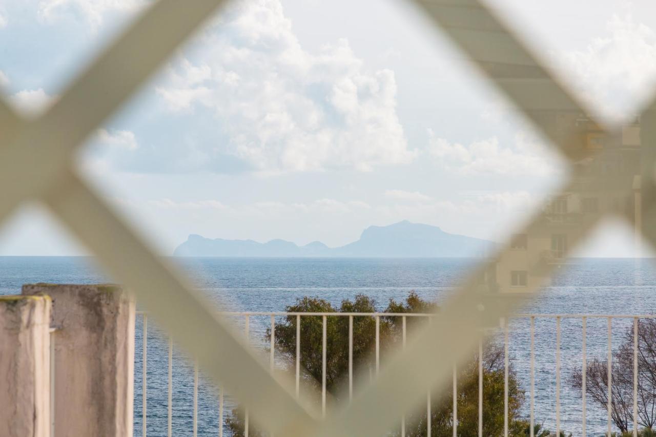 Seaview Terrace 360°& Elegant Loft Apartment เนเปิลส์ ภายนอก รูปภาพ