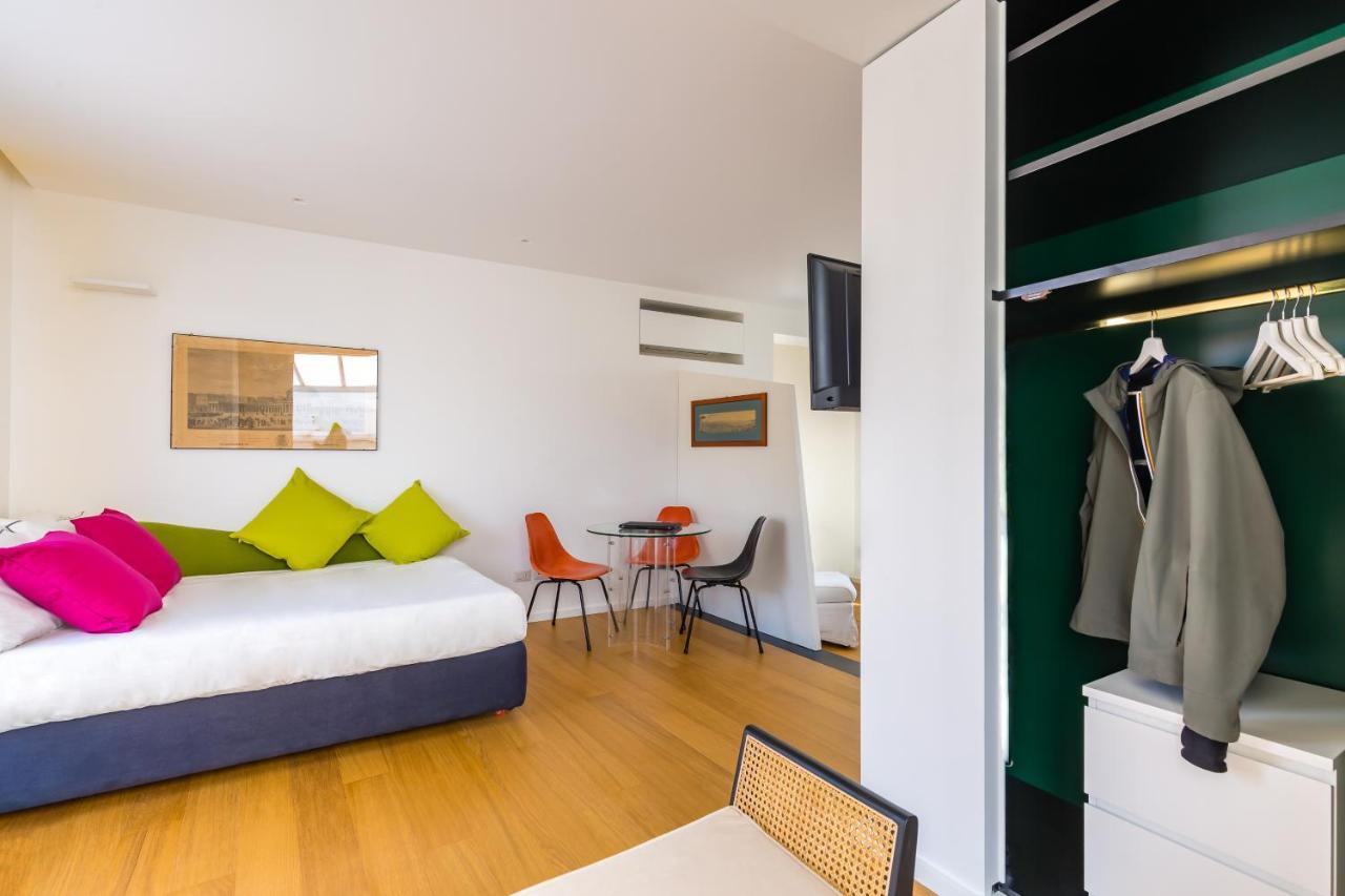 Seaview Terrace 360°& Elegant Loft Apartment เนเปิลส์ ภายนอก รูปภาพ