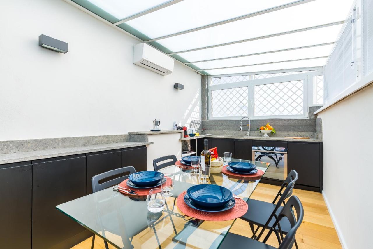 Seaview Terrace 360°& Elegant Loft Apartment เนเปิลส์ ภายนอก รูปภาพ