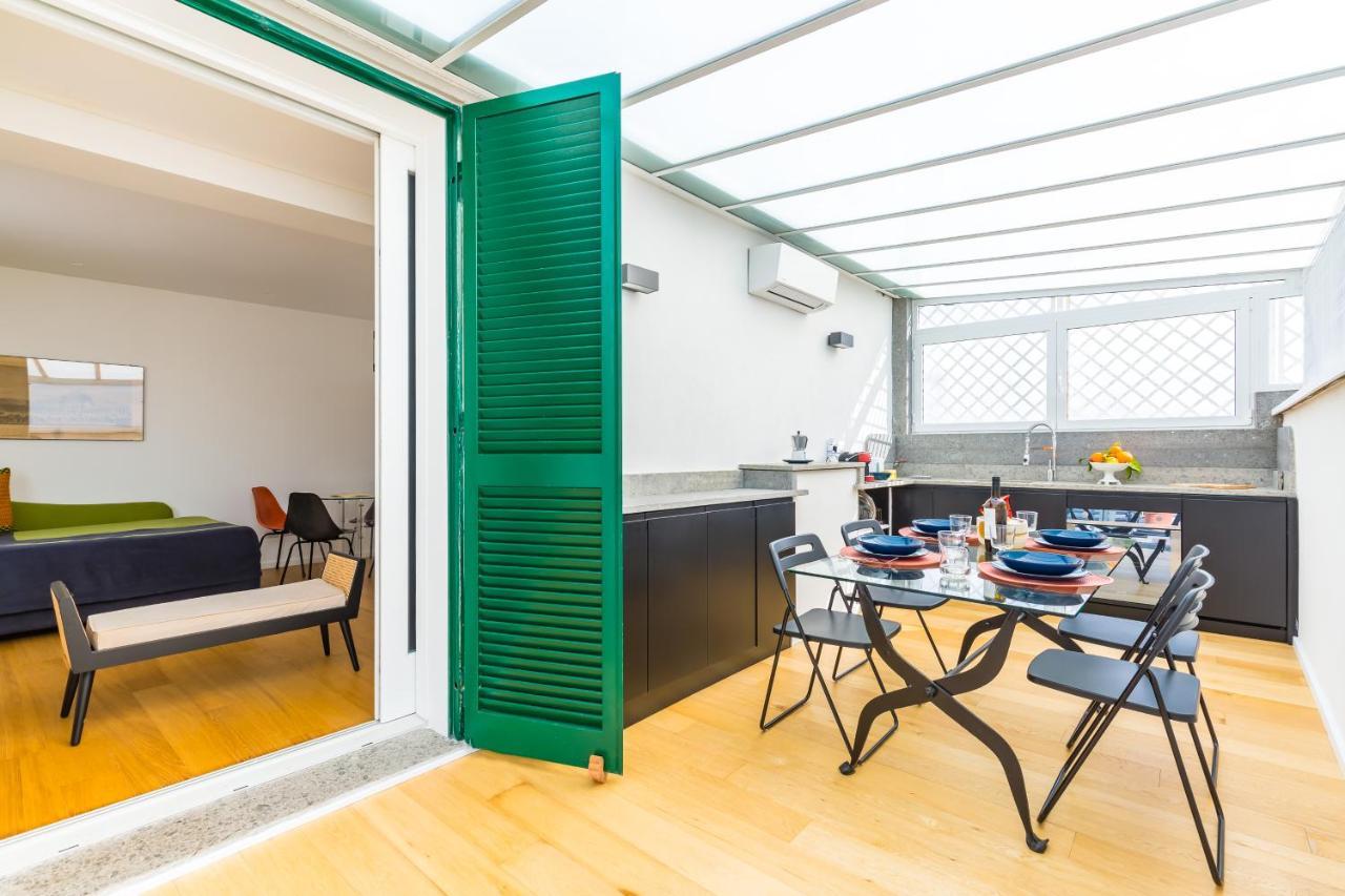 Seaview Terrace 360°& Elegant Loft Apartment เนเปิลส์ ภายนอก รูปภาพ