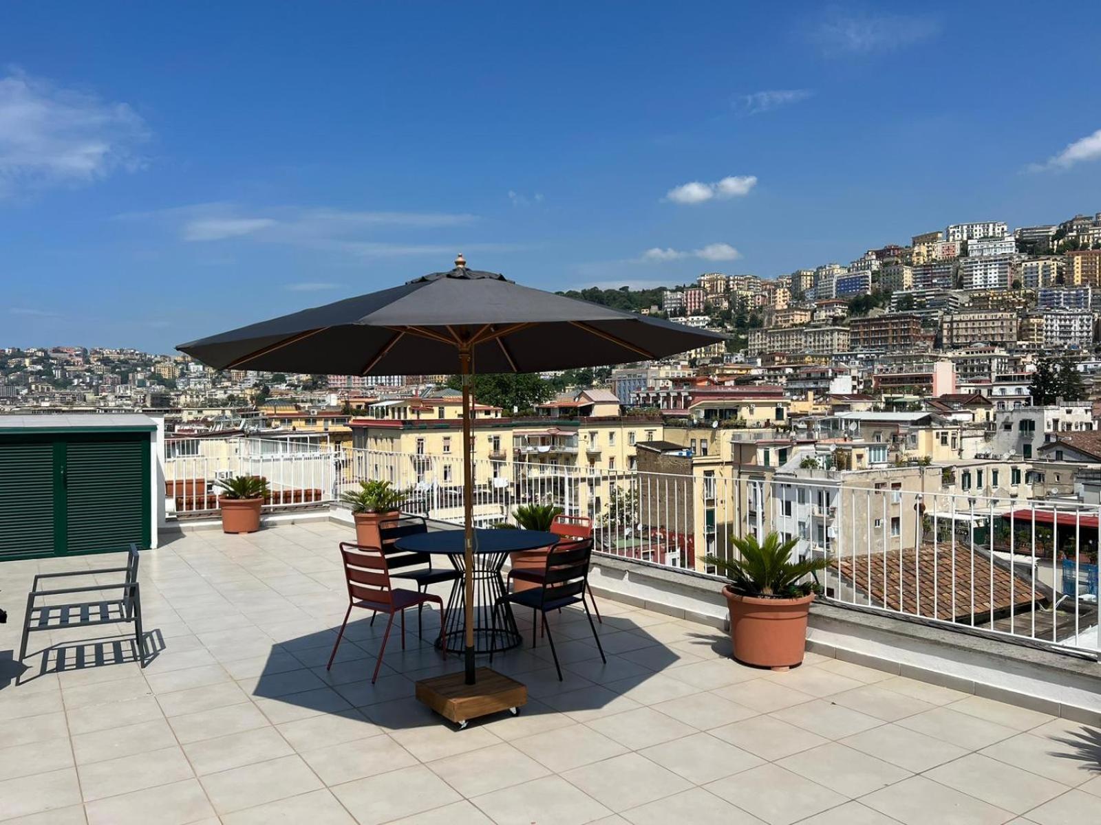 Seaview Terrace 360°& Elegant Loft Apartment เนเปิลส์ ภายนอก รูปภาพ